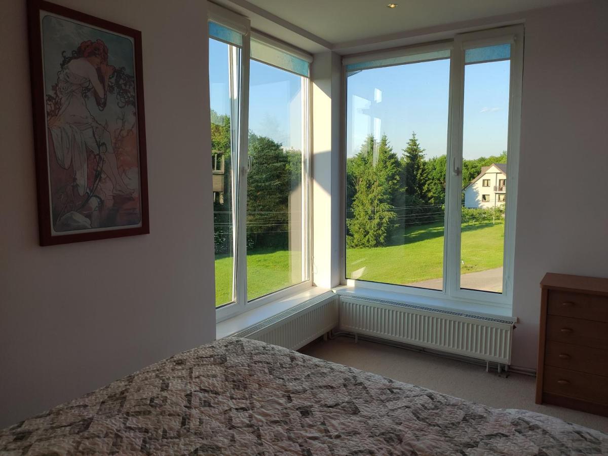 Spacious & Cozy Apartment With Forest View Zapyskis Kültér fotó
