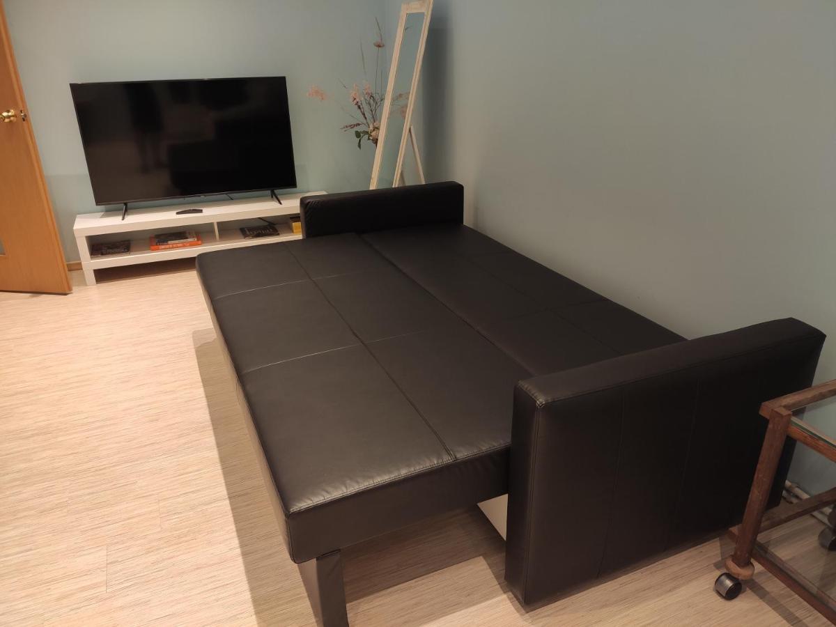 Spacious & Cozy Apartment With Forest View Zapyskis Kültér fotó
