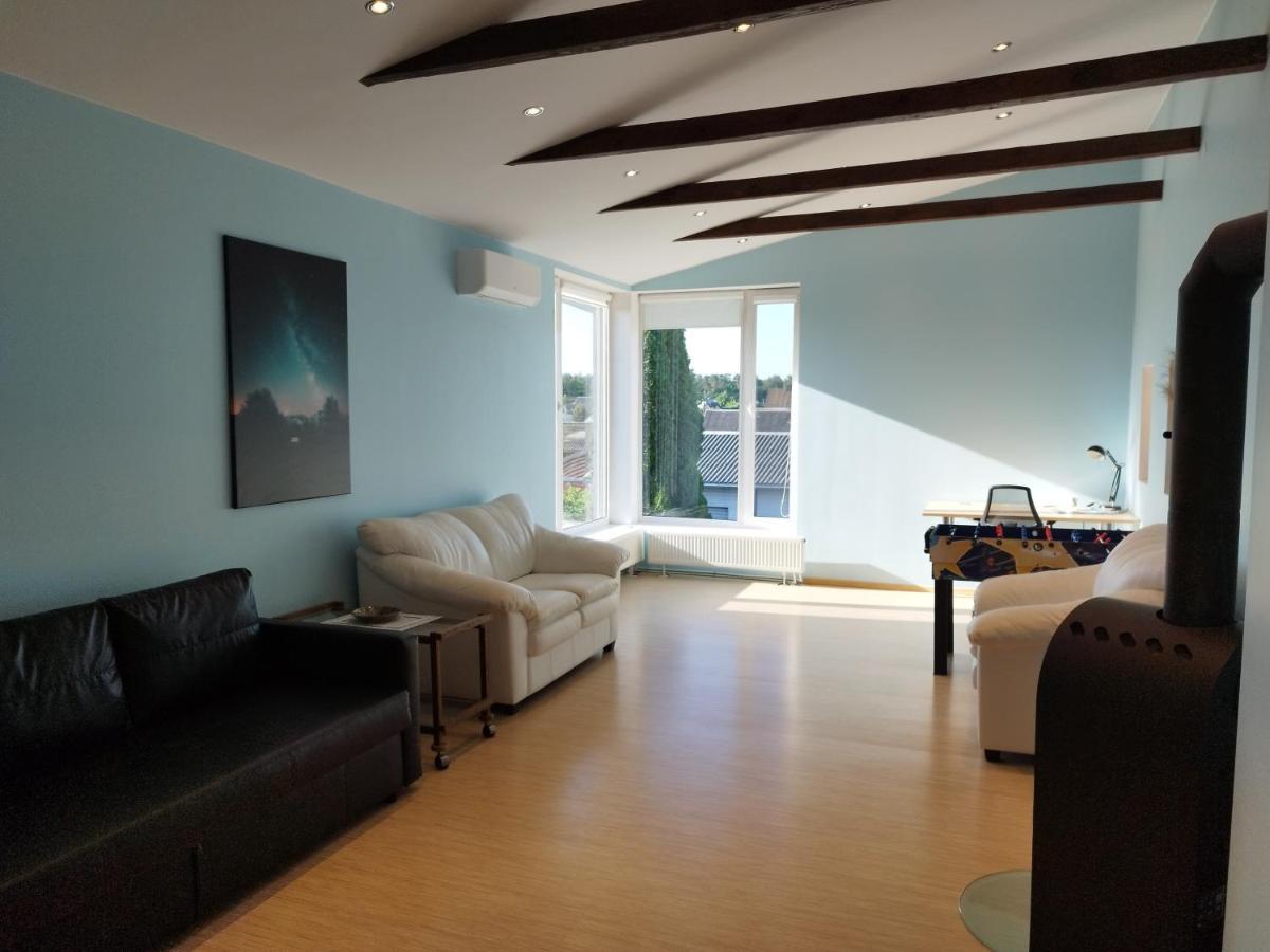Spacious & Cozy Apartment With Forest View Zapyskis Kültér fotó